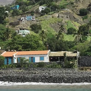  Maison d'hôtes Casa Tarrafal De Monte Trigo
